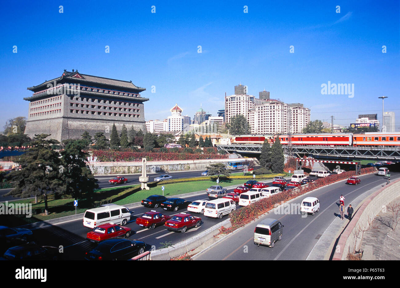 Alte Stadtmauer Turm an der zweiten Ringstraße von Peking, China Stockfoto