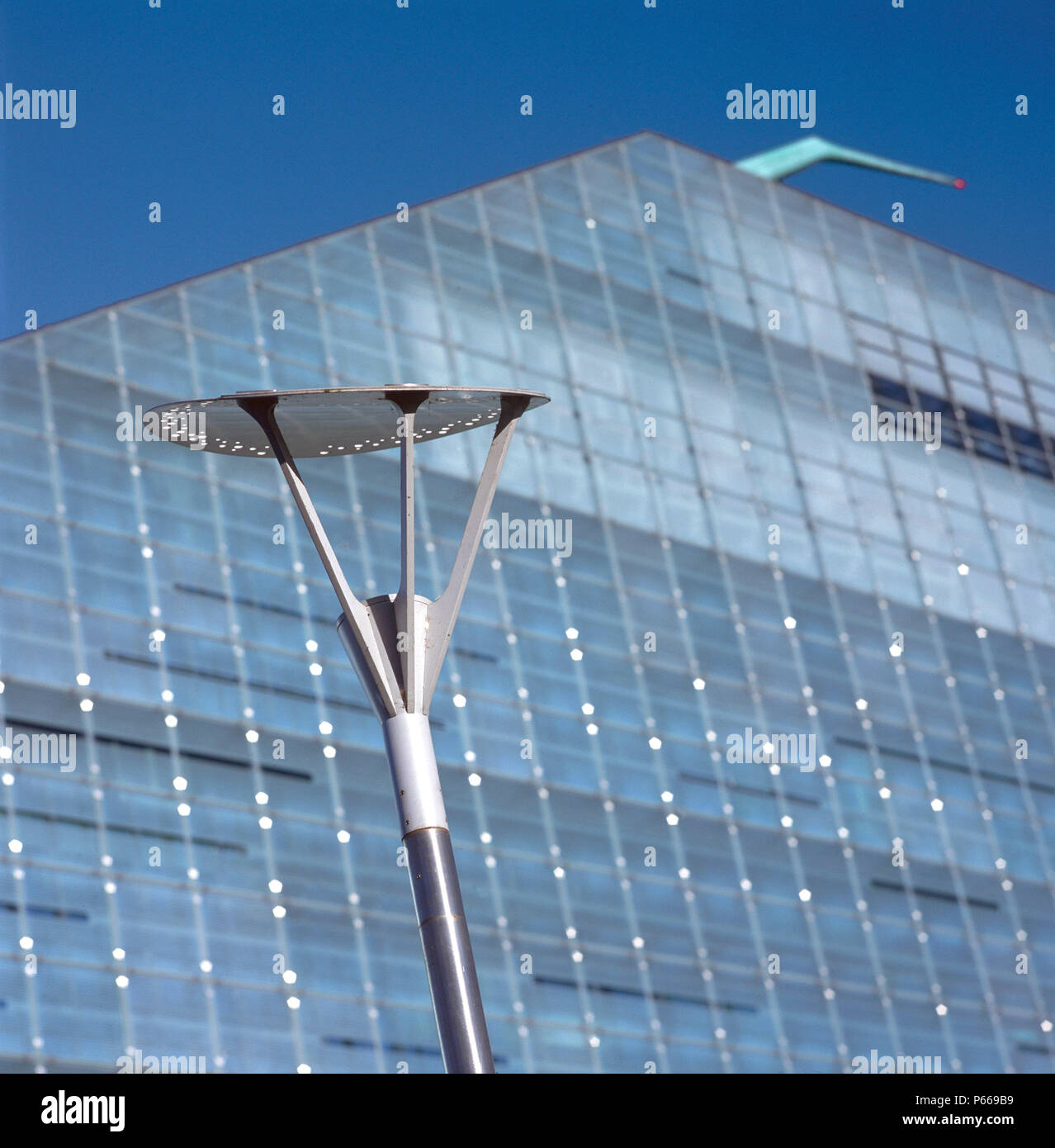 Urbis Museum, der Kathedrale Gärten, Millennium Viertel, Manchester, Vereinigtes Königreich. Von Ian Simpson Architekten entworfen. Stockfoto