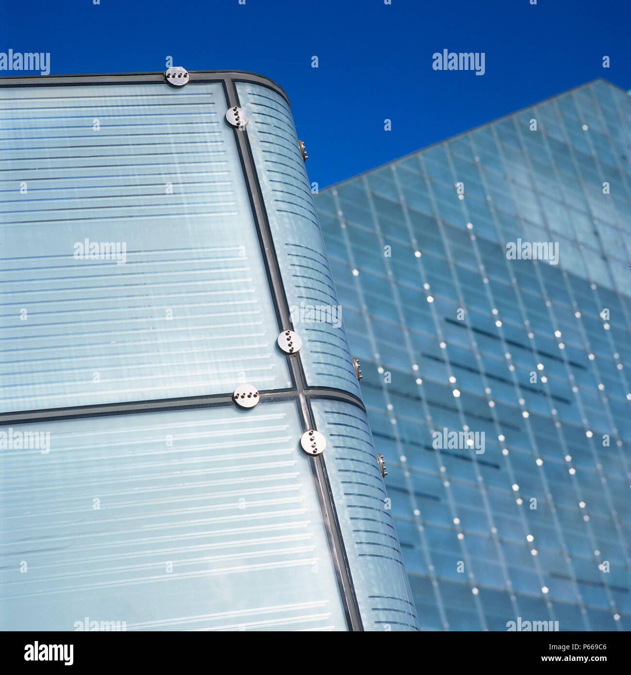 Urbis Museum, der Kathedrale Gärten, Millennium Viertel, Manchester, Vereinigtes Königreich. Von Ian Simpson Architekten entworfen. Stockfoto