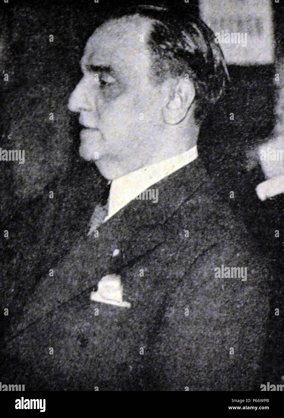 Spanischer Bürgerkrieg: Antonio Goicoechea (1876, Barcelona - 1953) war ein alfonsine Monarchist in Spanien während der Zeit der Zweiten Spanischen Republik und des Spanischen Bürgerkriegs. Er führte die RenovaciÃ³n Española politische Partei.[2] Vor dem Bürgerkrieg, Goicoechea 1934 hatte neben Wagenliste Monarchisten mit italienischen Diktator Benito Mussolini auf einem militärischen Abkommen, dass Italienische Unterstützung ihrer Bewegungen garantieren würde verhandelt ein Bürgerkrieg in Spanien ausbrechen sollte. Stockfoto