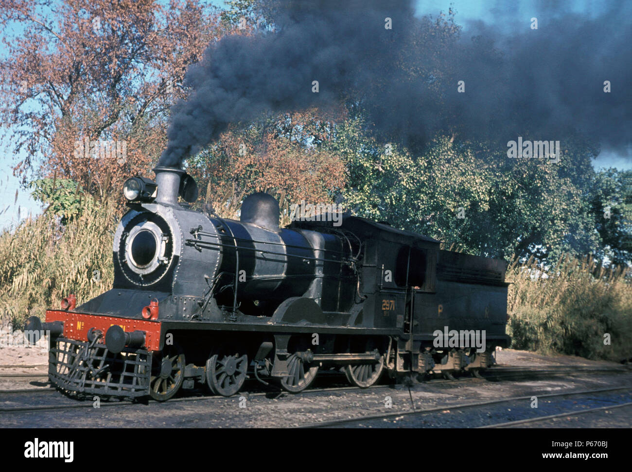 Die endgültige express Pkw Motor der späten viktorianischen und edwardianischen war Großbritannien der inneren Zylinder 4-4-0 Ähnliche Motoren wurden exportiert Britis Stockfoto