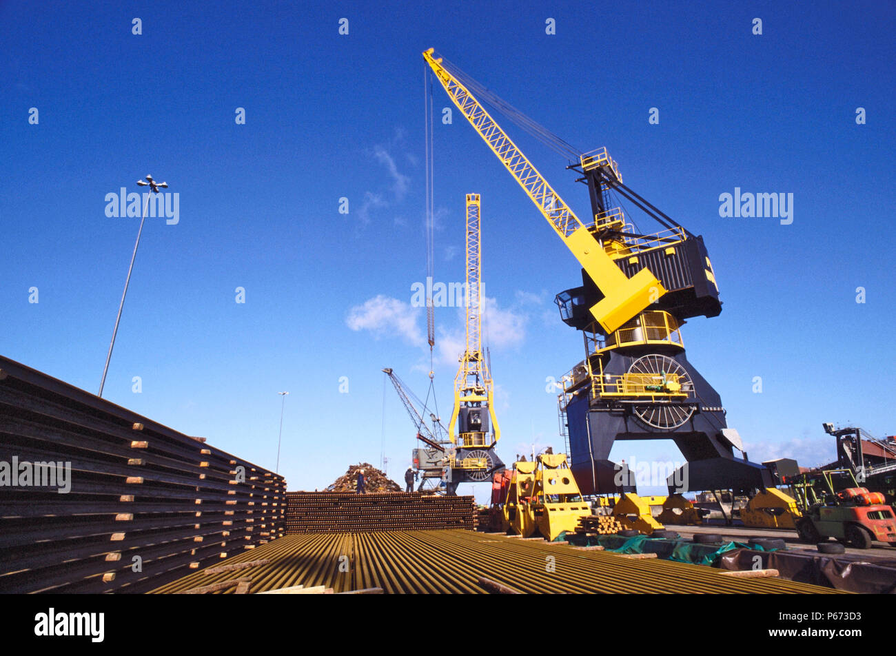 Stahlarmierung Warten auf Lieferung Stockfoto