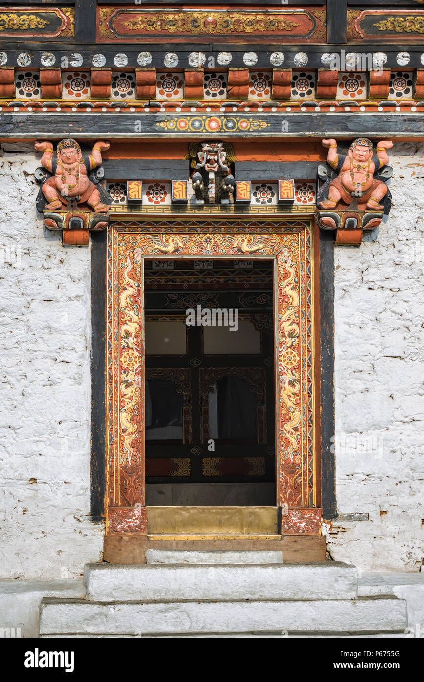 Tür an Tashichho Dzong, Thimpu, Bhutan - die respektvolle Dzong in Thimphu Stockfoto