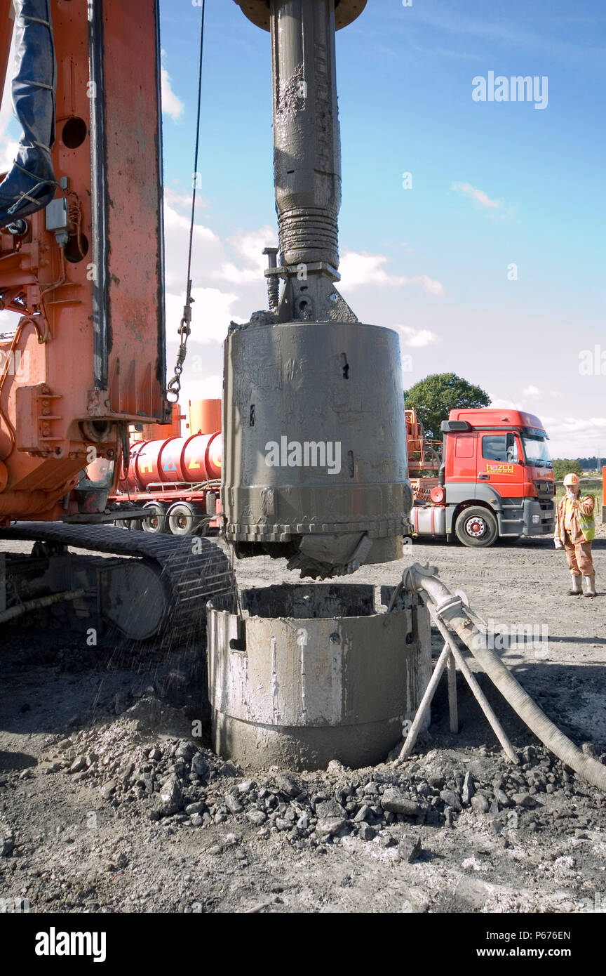 Piling Maschinen bei der Arbeit Stockfoto