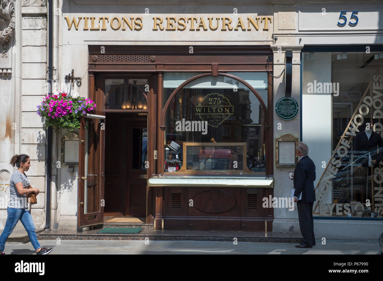 Wiltons Restaurant serviert feine britische Klassiker Essen einschließlich Spiel und Austern bei 55 Jermyn Street im Londoner St. James's. Stockfoto