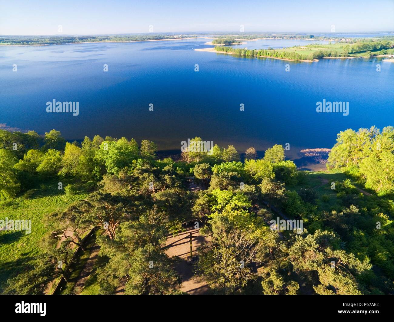 Soldatenfriedhof am Swiecajty See zum Gedenken an Deutsche und Russische Soldaten während des Ersten Weltkrieges in Kartuzy, Polen (ehemals E-gefallenen entfernt Stockfoto