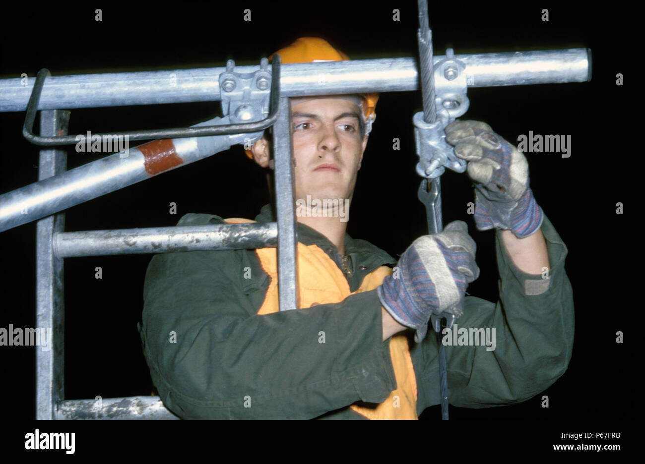 Errichtung Elektrifizierung Galgen während der Elektrifizierung der Strecke zwischen Ely und Kings Lynn. C 1991 Stockfoto