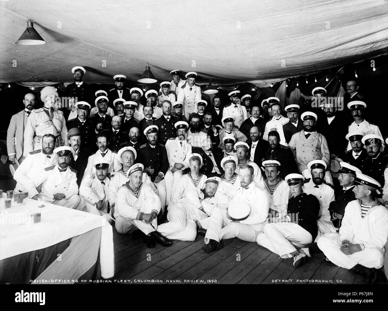 Offiziere der russischen Flotte;   Kolumbianische Flottenparade;   1893 Stockfoto