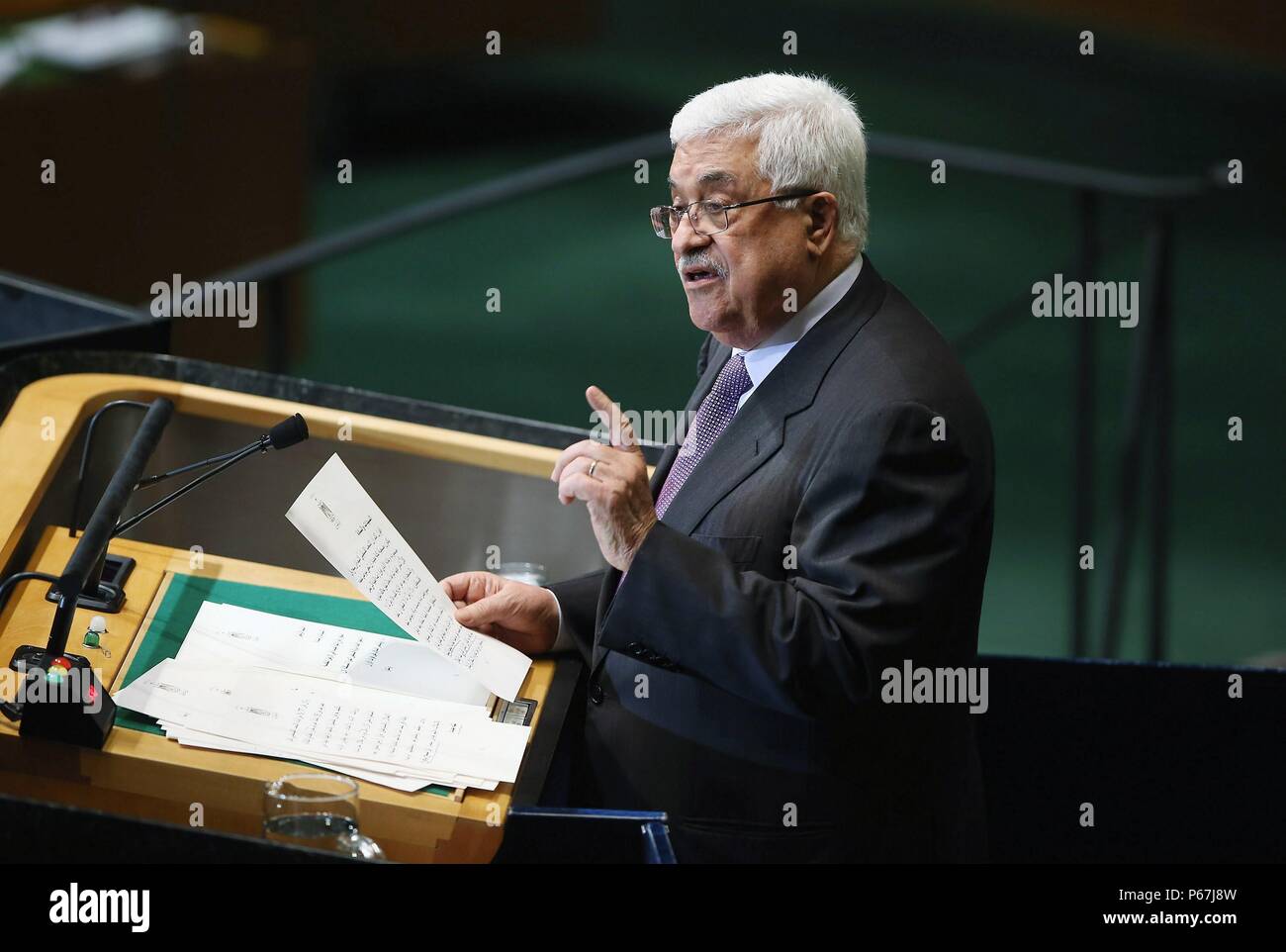 Mahmud Abbas bei der Vollversammlung der Vereinten Nationen 2012. Mahmoud Abbas vom 26. März 1935 Ist eine Palästinensische Staatsmann. Er ist Vorsitzender der Palästinensischen Befreiungsorganisation (PLO) seit dem 11. November 2004 und wurde Präsident des Staates Palästina seit 15. Januar 2005. Stockfoto