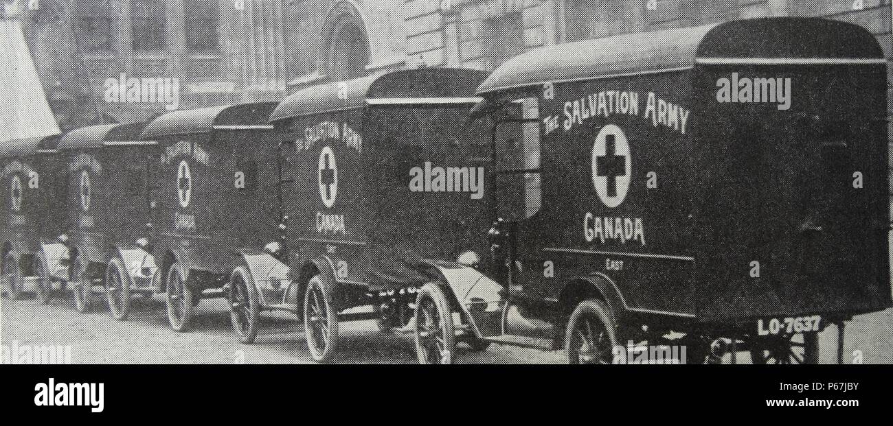 Kanadische Rettung-Armee-Krankenwagen kommen in London für das rote Kreuz in Russland verwenden; Weltkrieg ein 1916 Stockfoto
