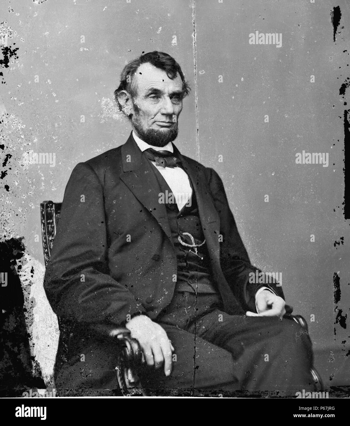 Abraham Lincoln, Präsident der Vereinigten Staaten, nach rechts. Abraham Lincoln war der 16. Präsident der Vereinigten Staaten und führte das Land durch den Bürgerkrieg. Stockfoto