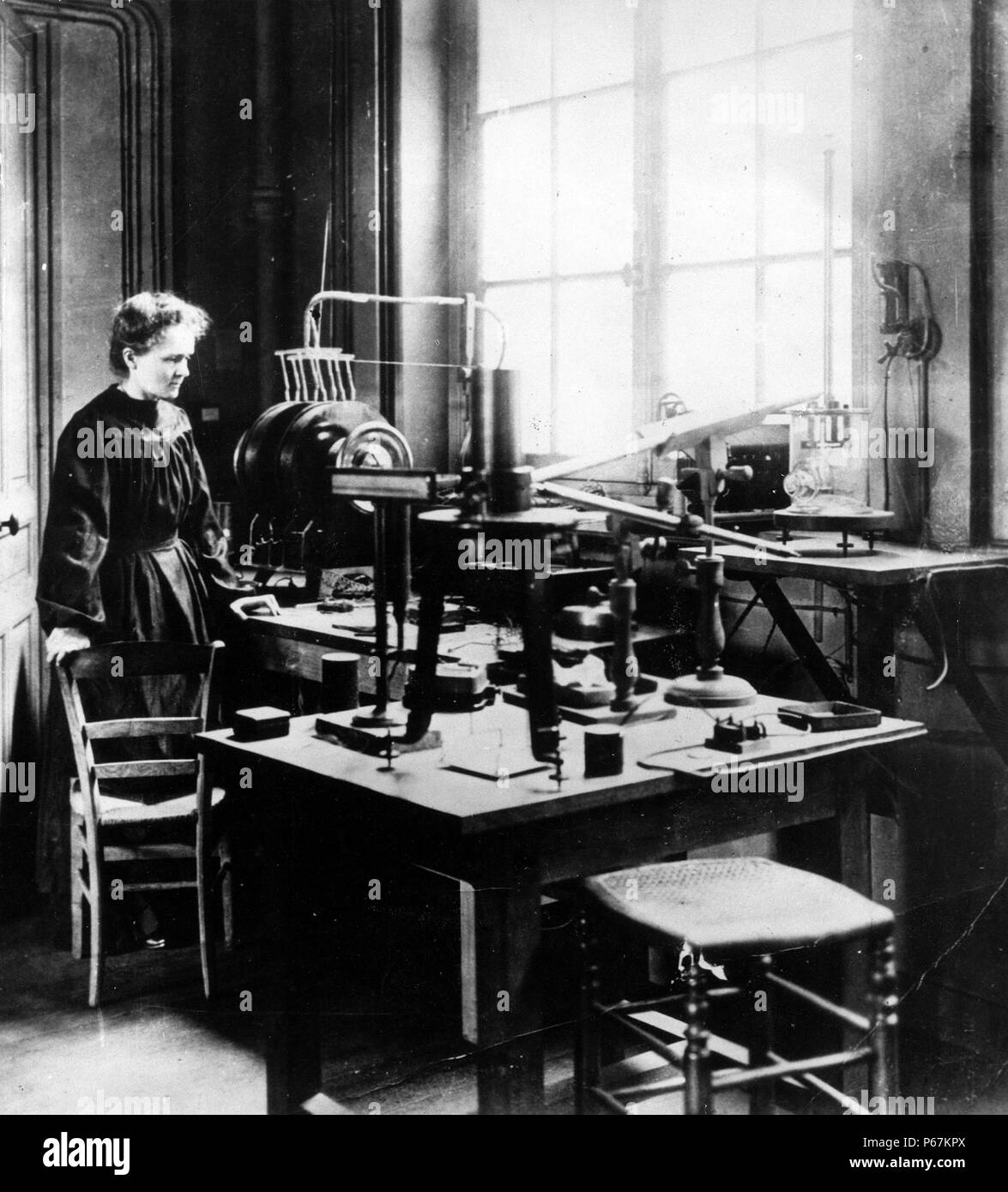 Foto von Marie Sklodowska-Curie (1867-1934) eine Polnische und Naturalisiert - französische Physiker, Nobelpreisträger und Chemiker, der bahnbrechende Forschung auf Radioaktivität durchgeführt. Vom 1906 Stockfoto