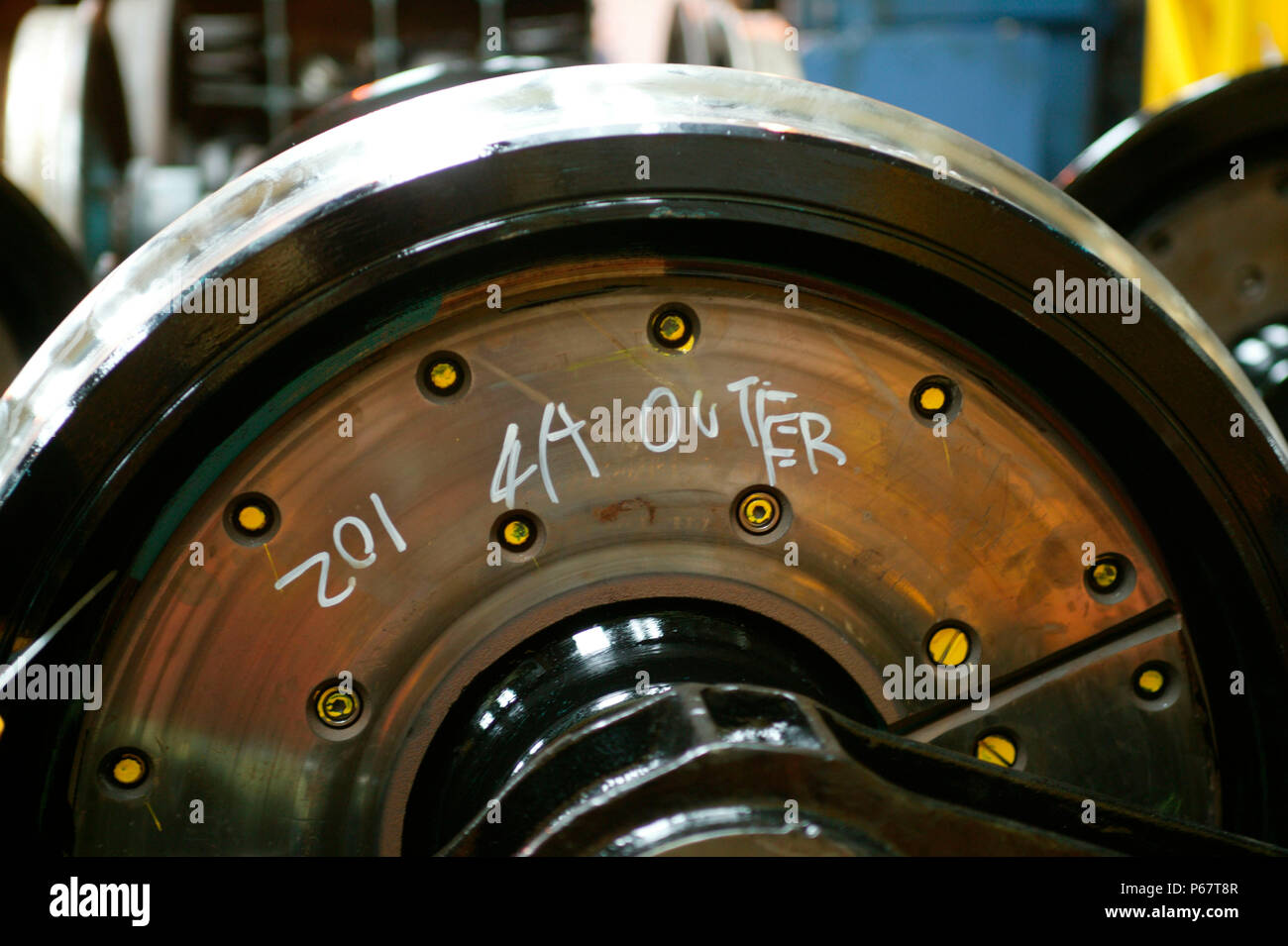 Renovierte Bahn Räder an Alstoms Traincare Springburn Depot in Glasgow. Juni 2005 Stockfoto