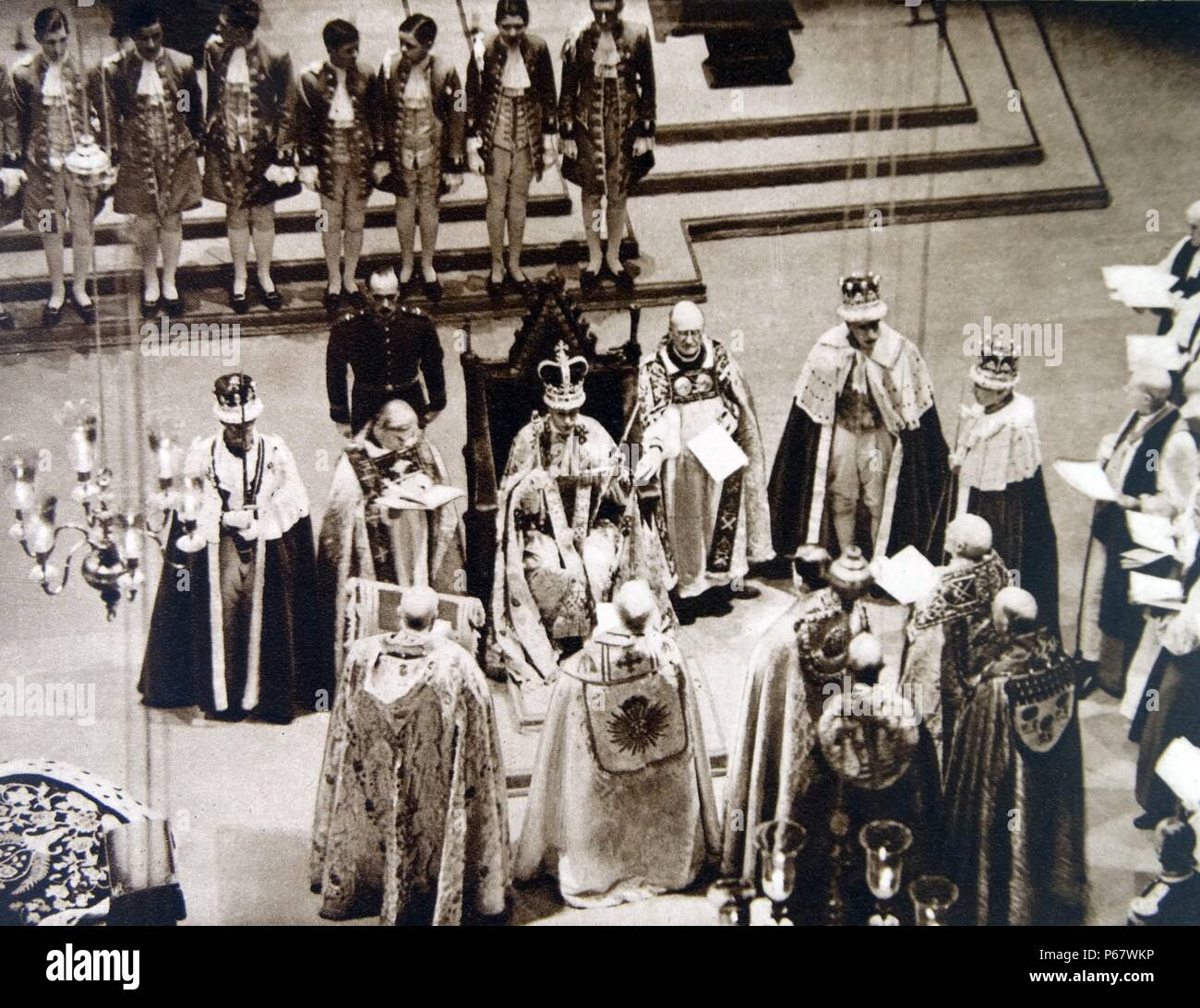 Krönung britischer König George VI in der Westminster Abbey. George VI (Albert Frederick Arthur George; 14. Dezember 1895 - vom 6. Februar 1952) König des Vereinigten Königreichs und der Dominions des British Commonwealth von 11 Dezember 1936 bis zu seinem Tod. Er war der letzte Kaiser von Indien und der erste Leiter des Commonwealth Stockfoto