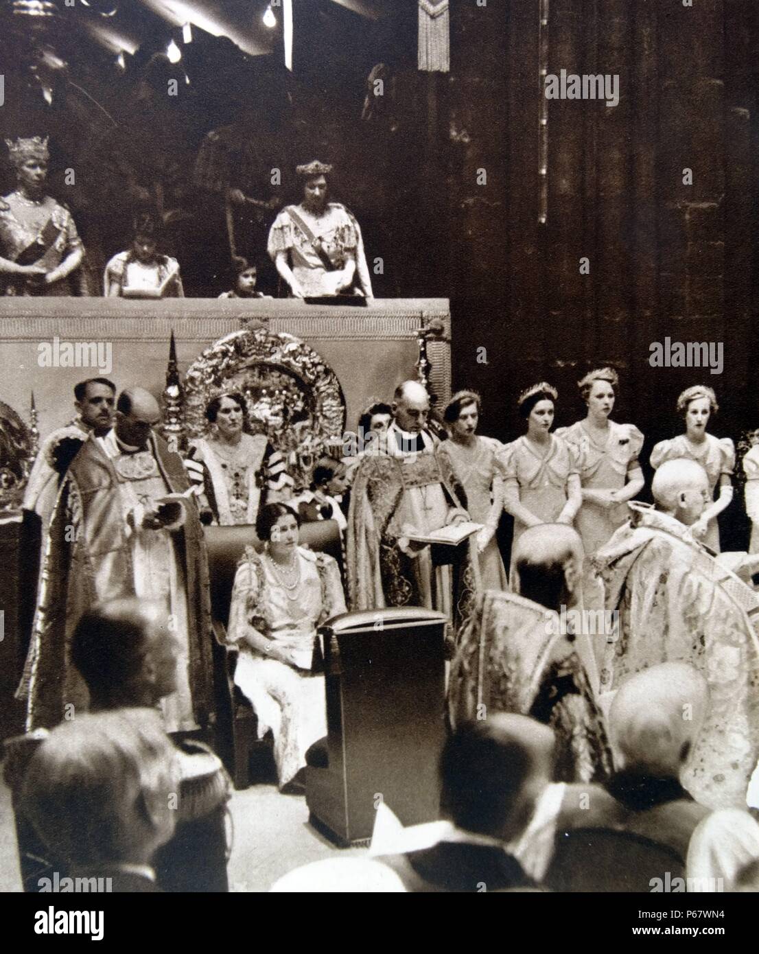 Krönung britischer König George VI in der Westminster Abbey. George VI (Albert Frederick Arthur George; 14. Dezember 1895 - vom 6. Februar 1952) König des Vereinigten Königreichs und der Dominions des British Commonwealth von 11 Dezember 1936 bis zu seinem Tod. Er war der letzte Kaiser von Indien und der erste Leiter des Commonwealth Stockfoto