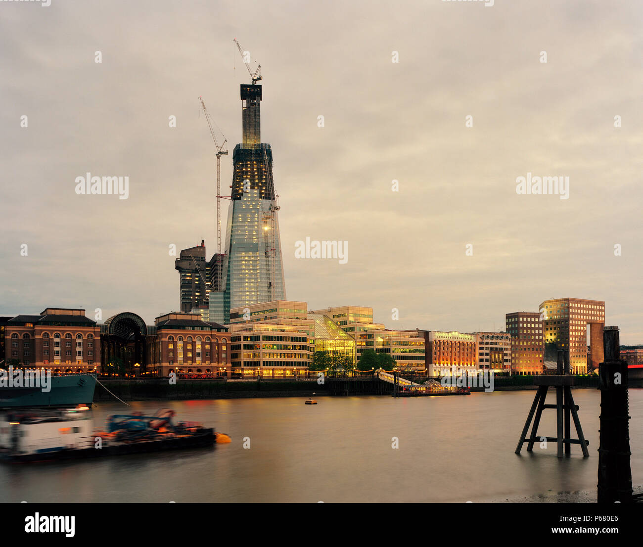 Der Shard London; Night Shot des höchsten Gebäudes in Europa im Aufbau. Stockfoto