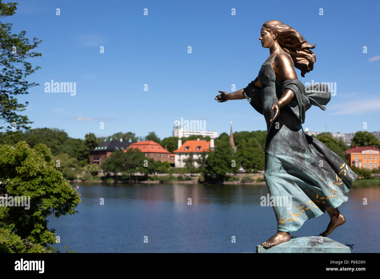 Statue von der Dame, die sich für den Frieden in der Welt, Djurgården, Stockholm, Schweden Stockfoto