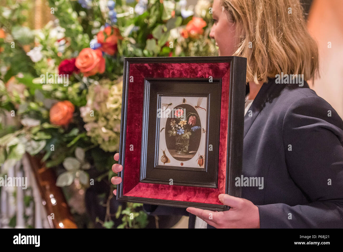 London, Großbritannien. 29 Juni, 2018. Stillleben mit Blumen in Glasvase von Clara Peeters, est £ 250-300.000 Teil des Van Dedem Sammlung - Alte Meister & britischer Gemälde und Zeichnungen, Kunstgewerbe, Skulpturen und Antiquitäten von über zwei Jahrtausenden bei Sotheby's New Bond Street, London. Credit: Guy Bell/Alamy leben Nachrichten Stockfoto