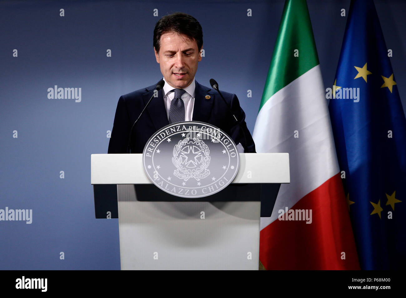 Der italienische Ministerpräsident Giuseppe Conte hält eine Pressekonferenz nach dem Gipfel des Europäischen Rates in Brüssel, Belgien, 29. Juni 2018. Credit: ALEXANDROS MICHAILIDIS/Alamy leben Nachrichten Stockfoto