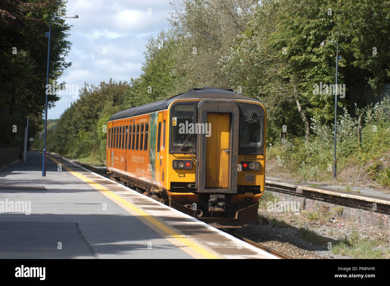 Die Great Western Railway 2004. Gowerton. Swansea - Llanelli-Shrewsbury Service fährt. Stockfoto