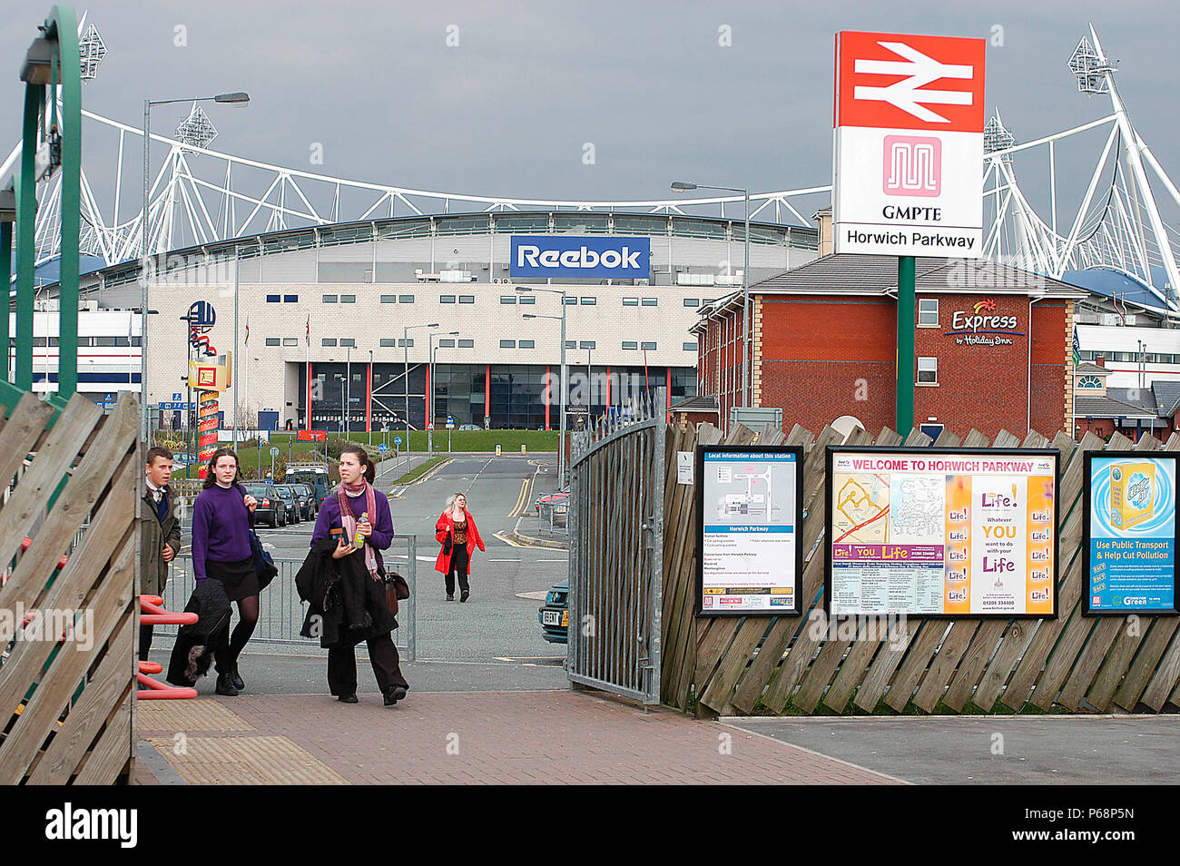 Das Reebok Stadium ist die Heimat der Bolton Wanderers Football Club und der Standortwahl für einen Park und Ride Anlage am Standort bietet kundenspezifische für die Manche Stockfoto