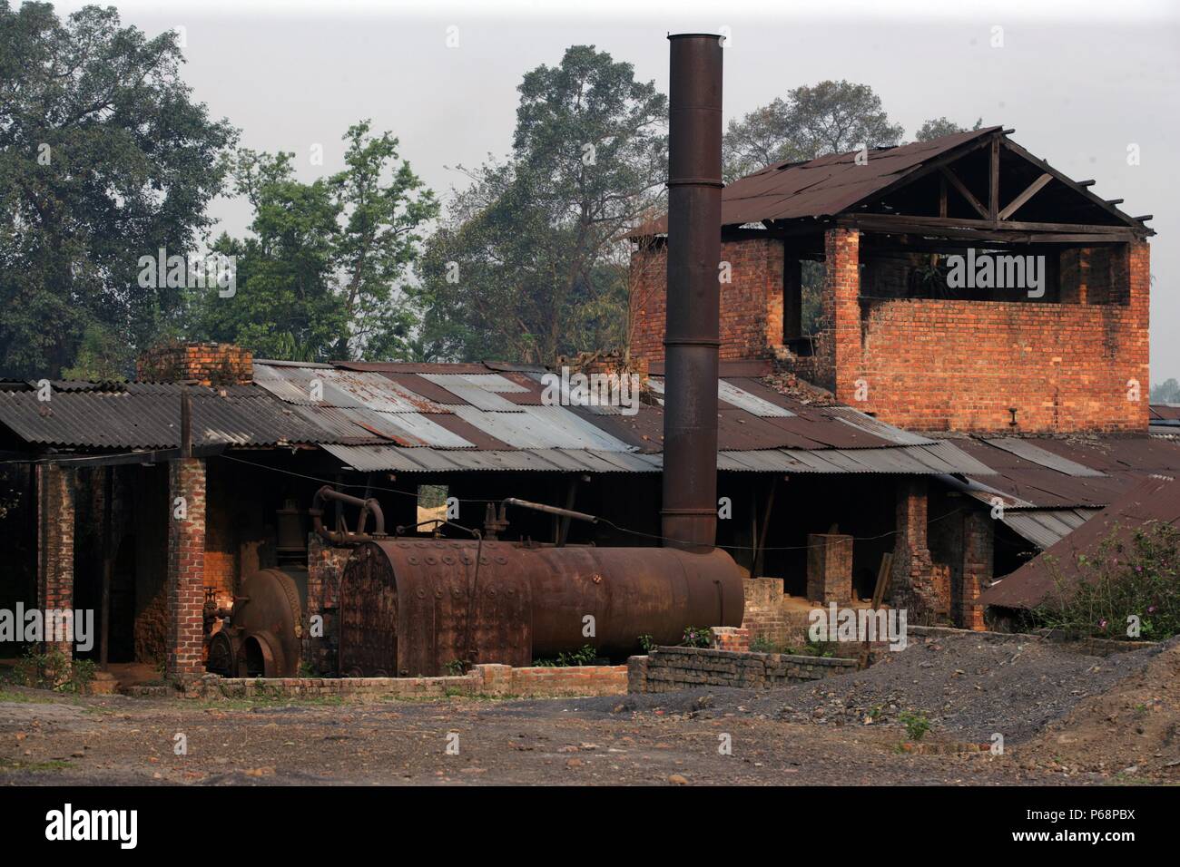 Die beiden stationären Kessel in die verlassenen Ledo Ziegelei im März 2007. Stockfoto