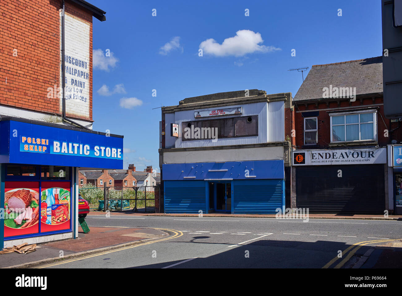 Polnischen Shop und Snooker Club in Ellesemere Port, Merseyside Stockfoto