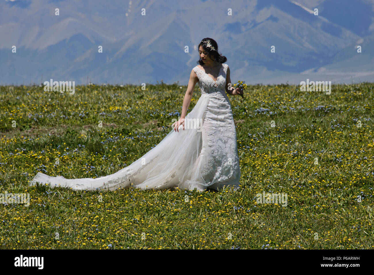 Hochzeit im Sayram See, Xinjiang, China Stockfoto