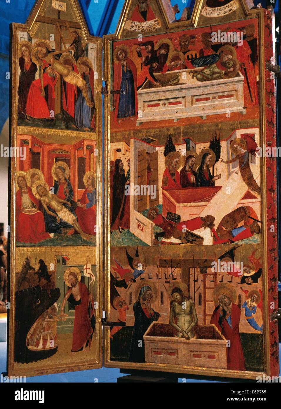 ARTE GOTICO. ESPAÑA. RETABLO DE LA VIRGEN DE LA ESTRELLA, retablo Mayor. Obra gótica realizada en el siglo XIV. Las mejores de una de las Puertas, que muestran su cara Exterior con las pinturas de La muerte y resurrección de Jesús. "Pasión". Catedral de Tortosa. Comarca Del Baix Ebre. Estado de Tarragona. Cataluña. Stockfoto