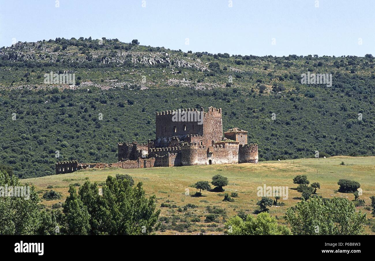 Spanien. Los Yebenes. Festung von Las Guadalerzas. 15.-18. Jahrhundert. Panorama. Stockfoto
