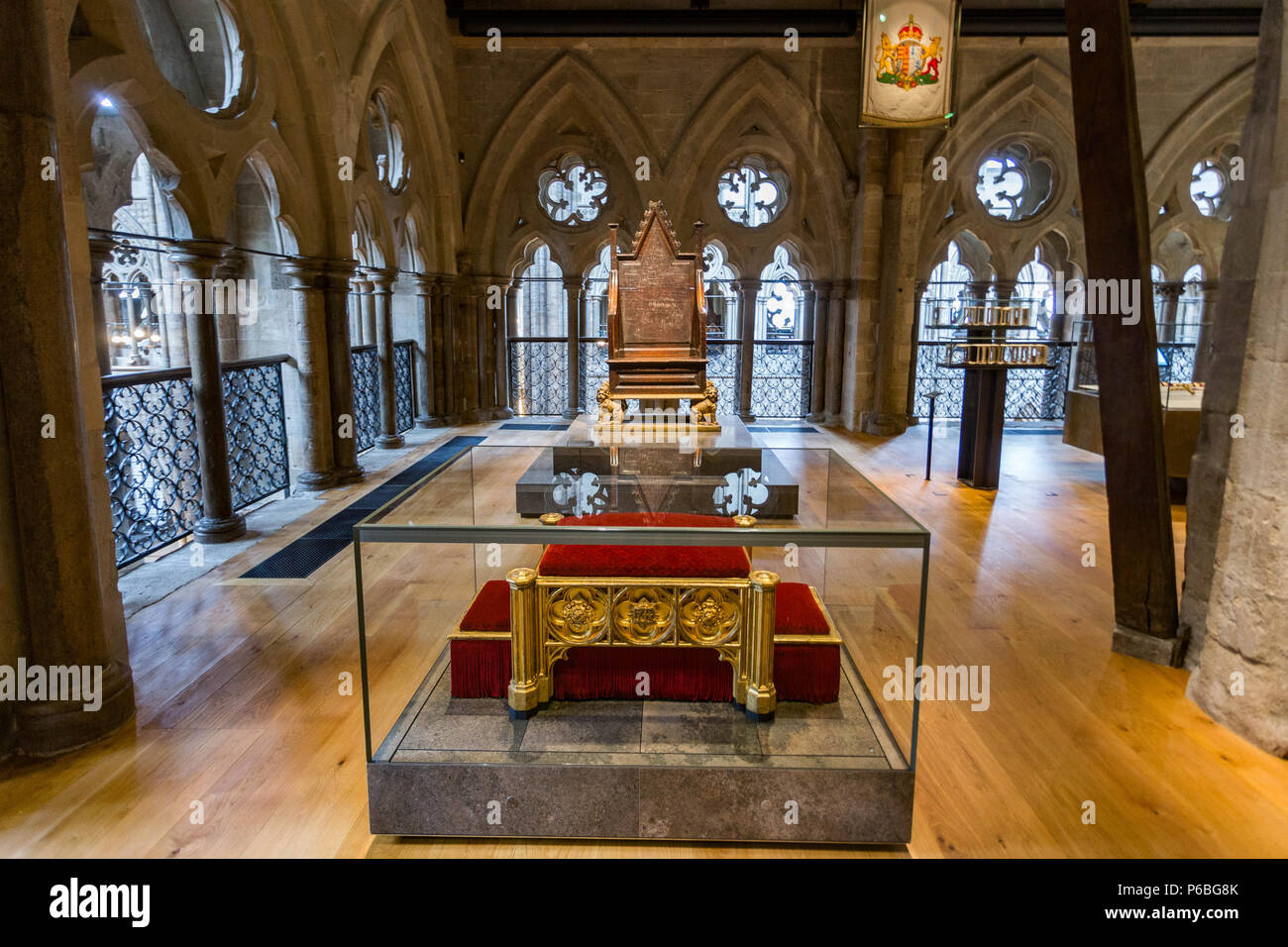 Die Queen's Diamond Jubilee Galerien, ein neues Museum in Westminster Abbey. In der mittelalterlichen Triforium, von der Ansicht für über 700 versteckte - Jahre, die Galerien erzählen die Geschichte der Abtei der 1.000-jährigen Geschichte. Das Museum ist über die neue Weston Turm, die erste Ergänzung zur Abtei seit 1745, von Ptolemäus Dean, 19 Feldmesser der Abtei der Fabric konzipiert. Mit: Atmosphäre, Wo: London, England, Großbritannien Wann: 29. Mai 2018 Credit: Wheatley/WANN Stockfoto