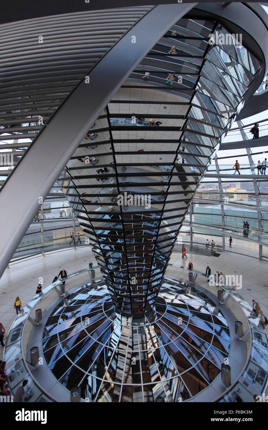 Deutschland, Berlin, Reichstag, Kuppel aus Glas, Kuppel, Mandatory Credit: Architecte Sir Norman Foster (ADAGP) Stockfoto