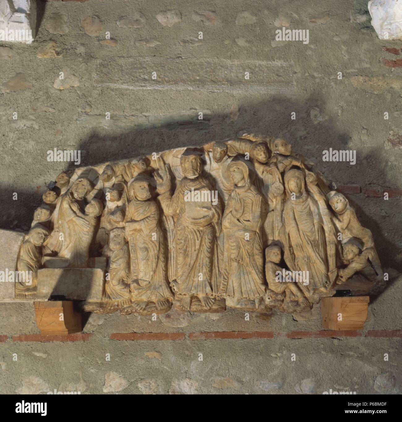 Meister Von Cabestany Tympanon Der Pfarrkirche Von Cabestany Aus Dem 12 Jahrhundert Museum Notre Dame Des Anges Cabestany Stockfotografie Alamy