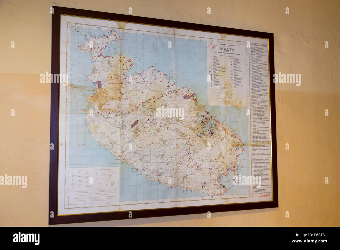Achsenmächte (Deutsch/Deutschland/faschistischen/Nazi/Italienisch/Italien) Karte von Malta, potentielle feindliche Ziele; an der Wand hängen der Lascaris war Rooms auf der Insel Malta. Stockfoto