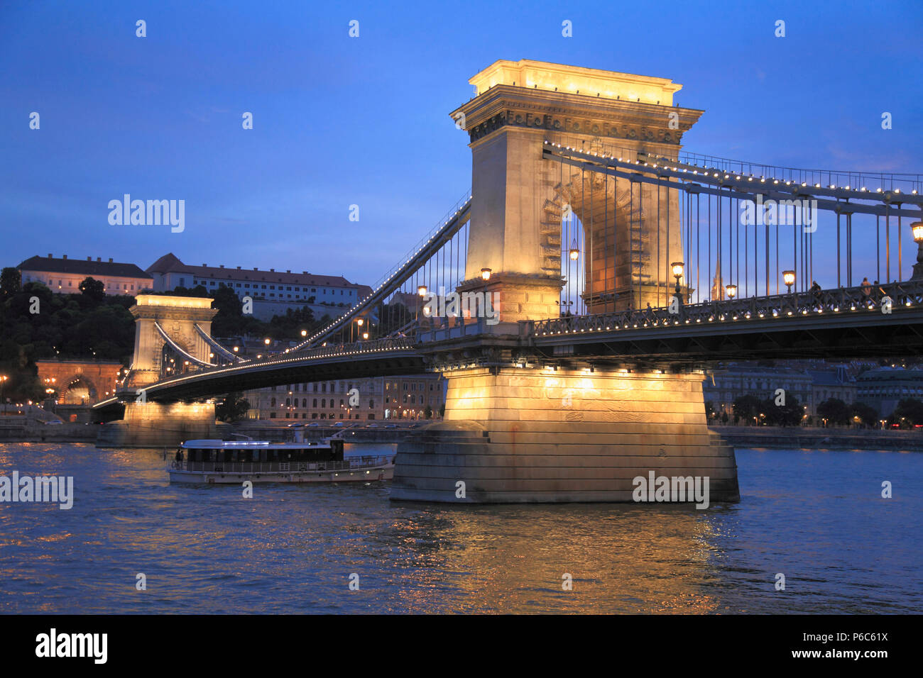 Ungarn, Budapest, die Kettenbrücke, L ‡ nch, Donau, Stockfoto