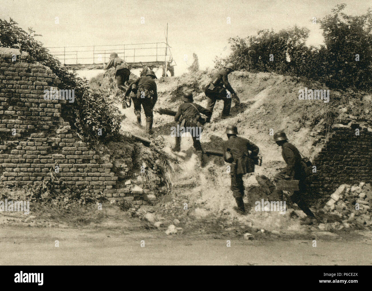 Deutsche Soldaten, Manöver Kriegsführung, Maschine Gewehr Division, WK 1, Weltkrieg, Weltkrieg Stockfoto