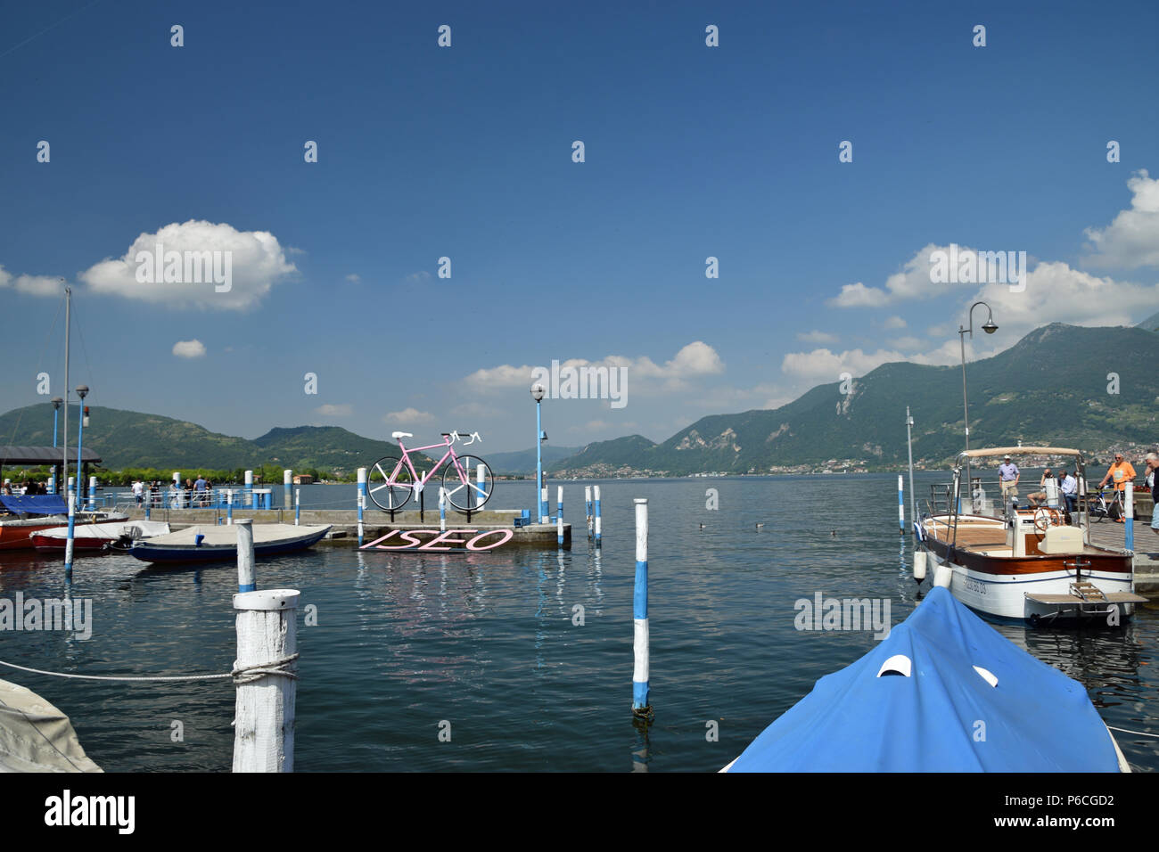 Giro d'Italia auf den Lago d'Iseo Stockfoto