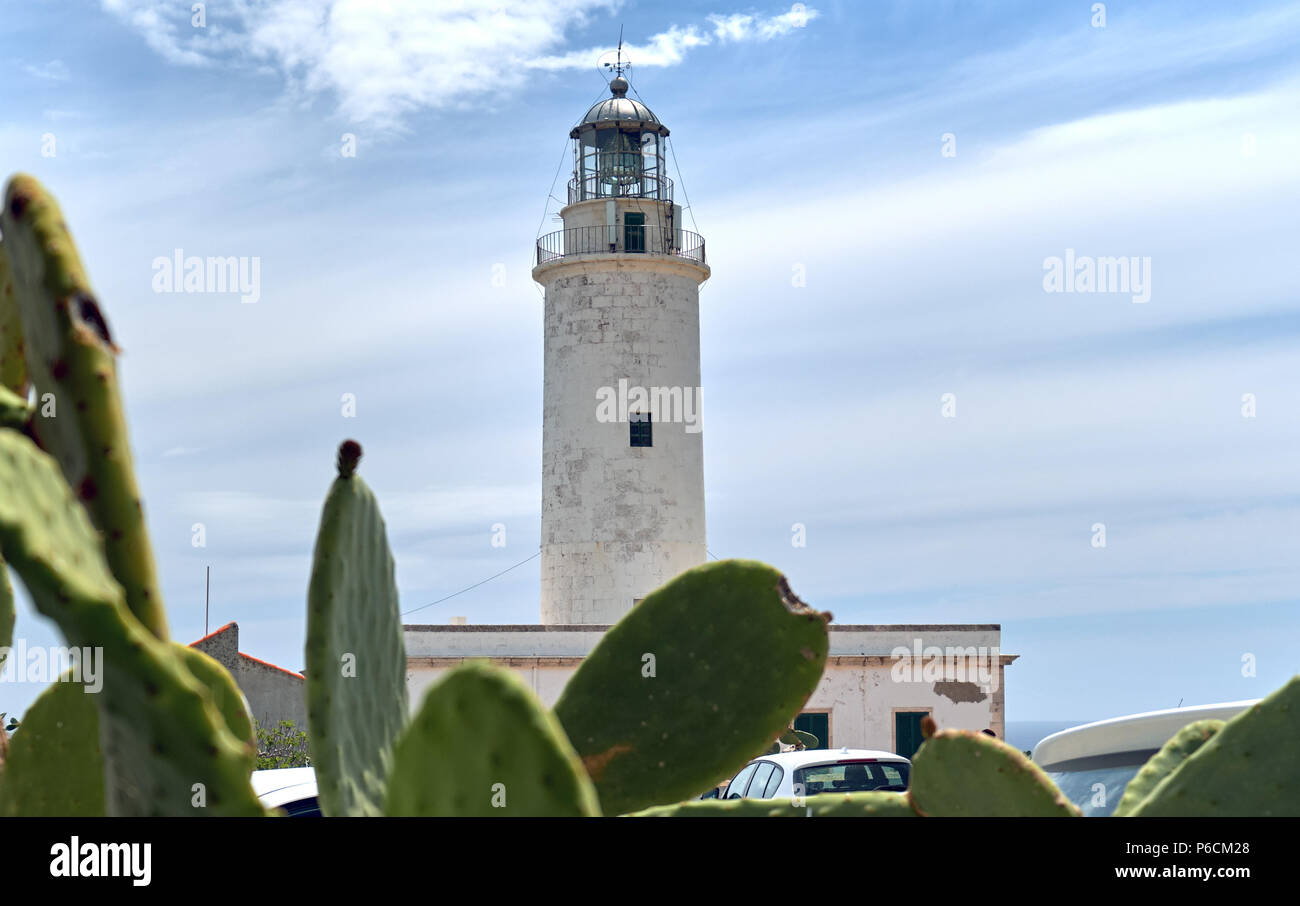 La Mola Leuchtturm der Insel Formentera. Dieser Leuchtturm ist berühmt, weil, so die Legende, es inspirierte Julio Verne für seine Romane "Hécto Stockfoto