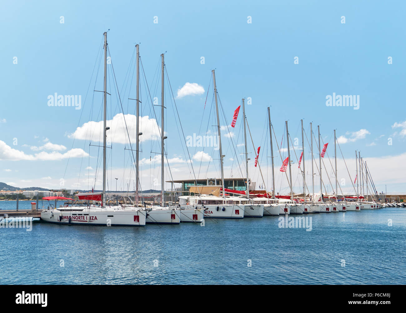 Lloret de Mar, Spanien - Mai 1, 2018: angelegte nautische Schiffe im Hafen von Playa de Palma. Balearen, Spanien Stockfoto