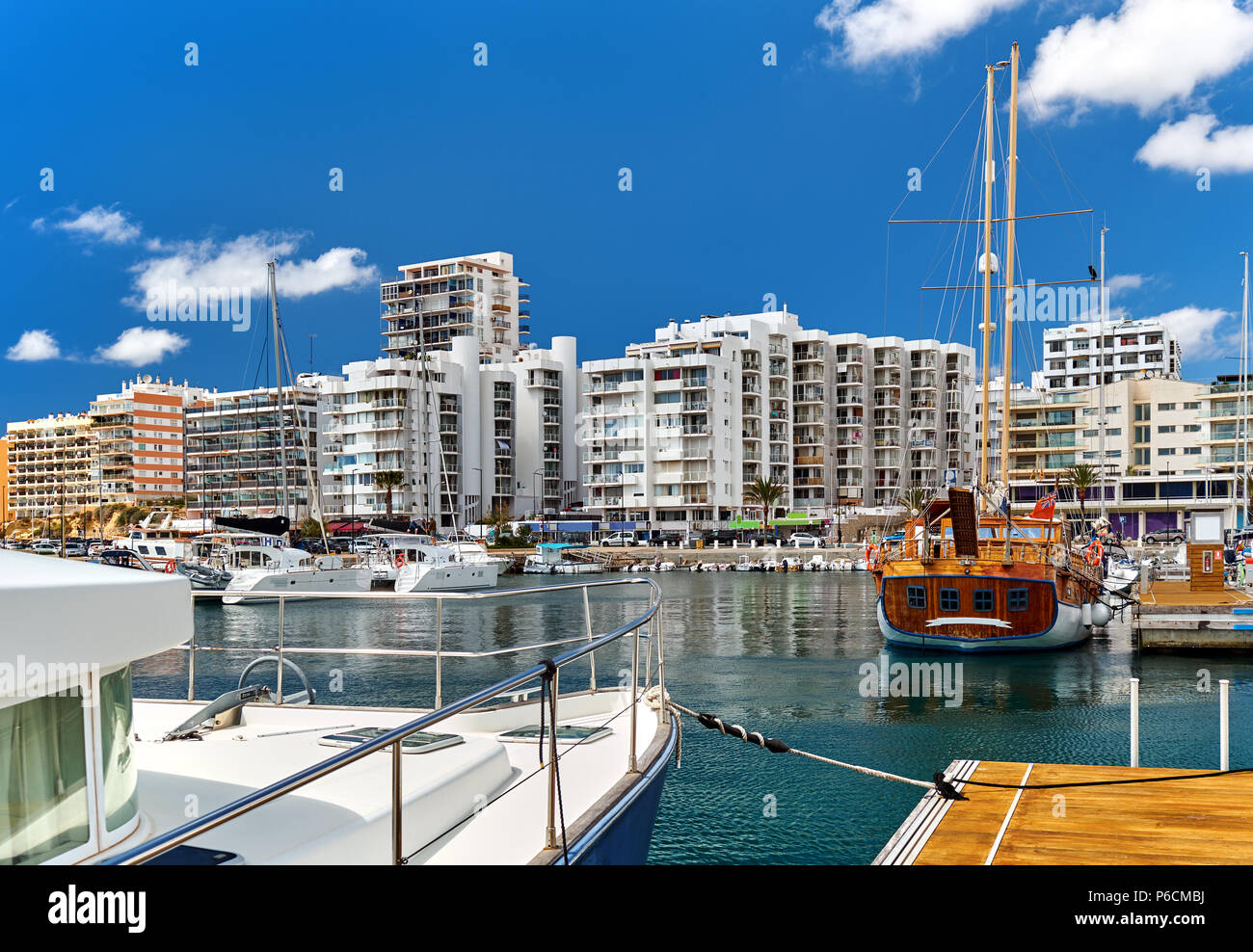 Hafen von Playa de Palma. San Antonio (Sant Antoni) ist die zweitgrößte Stadt auf Ibiza. Balearen. Spanien Stockfoto