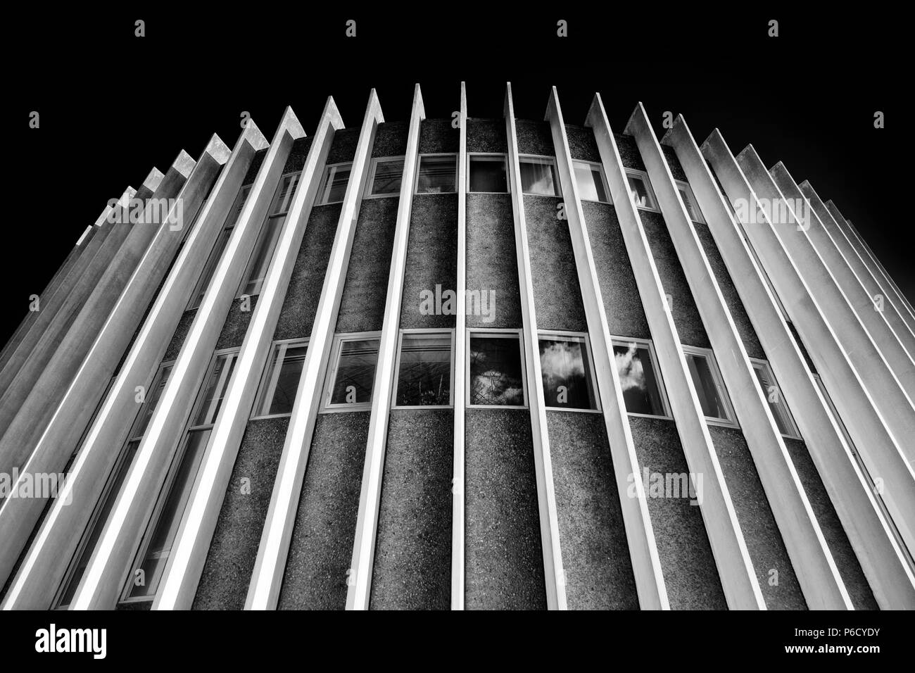 Swiss Cottage Central Library von Architekt: Sir Basil Spence. Stockfoto