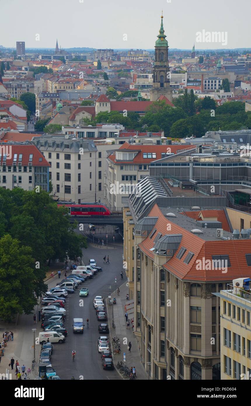 Berlin, Deutschland: Blick von der Kuppel des Doms in Richtung der Kirche St. Sophia Stockfoto