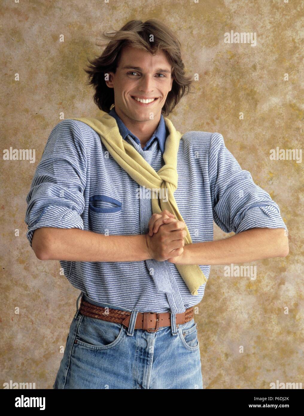 MIGUEL BOSE. MIGUEL GONZALEZ BOSE. CANTANTE ESPAÑOL. PANAMA 1956. FOTO 1975  Stockfotografie - Alamy