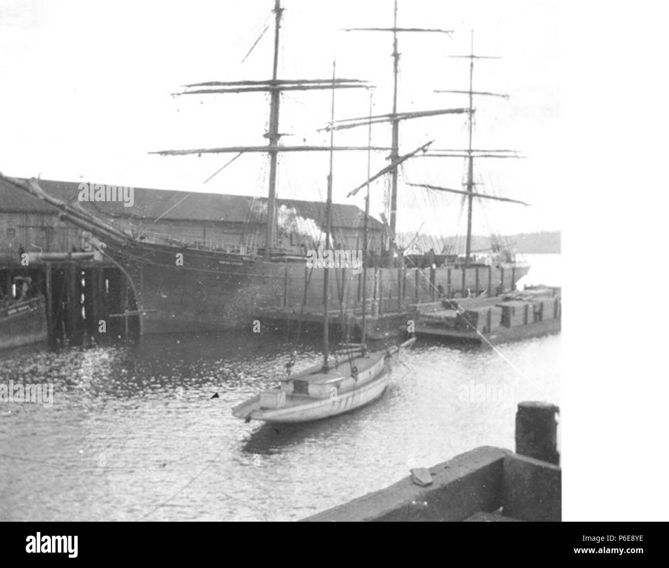 . Englisch: 3 Mast Segelschiff MARIOU CHILCOTT in Seattle, Washington, 30. März 1899. Englisch: Text von Kiehl anmelden: mariou Chilcott, 30. März 1899. Album 2.213 Probanden (LCTGM): Piers und Kaianlagen - Washington (State) - Seattle Themen (LCSH): mariou Chilcott (Schiff); Segelschiffe - Washington (State) - Seattle; Elliott Bay (Washington). 1899 77 3 Mast Segelschiff MARION CHILCOTT in Seattle, Washington, 30. März 1899 (1) KIEHL Stockfoto