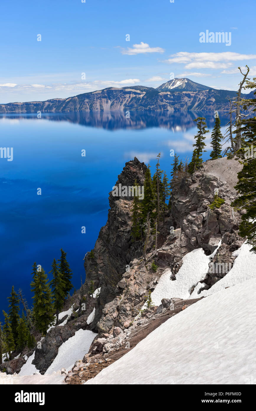 Malerischer Blick auf Crater Lake, Oregon, USA Stockfoto