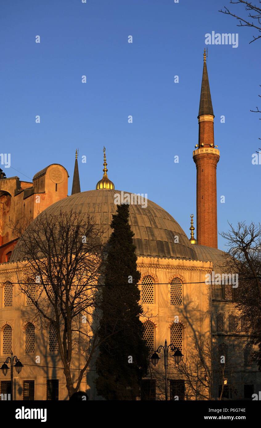 Turkei Istanbul Hagia Sophia Entworfen Von Isidore Fo Milet Und Anthemius Von Tralles 6 Jahrhundert Stockfotografie Alamy
