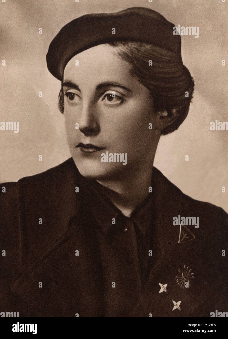 Pilar Primo de Rivera y Sáenz de Heredia (19071991). Delegada Nacional