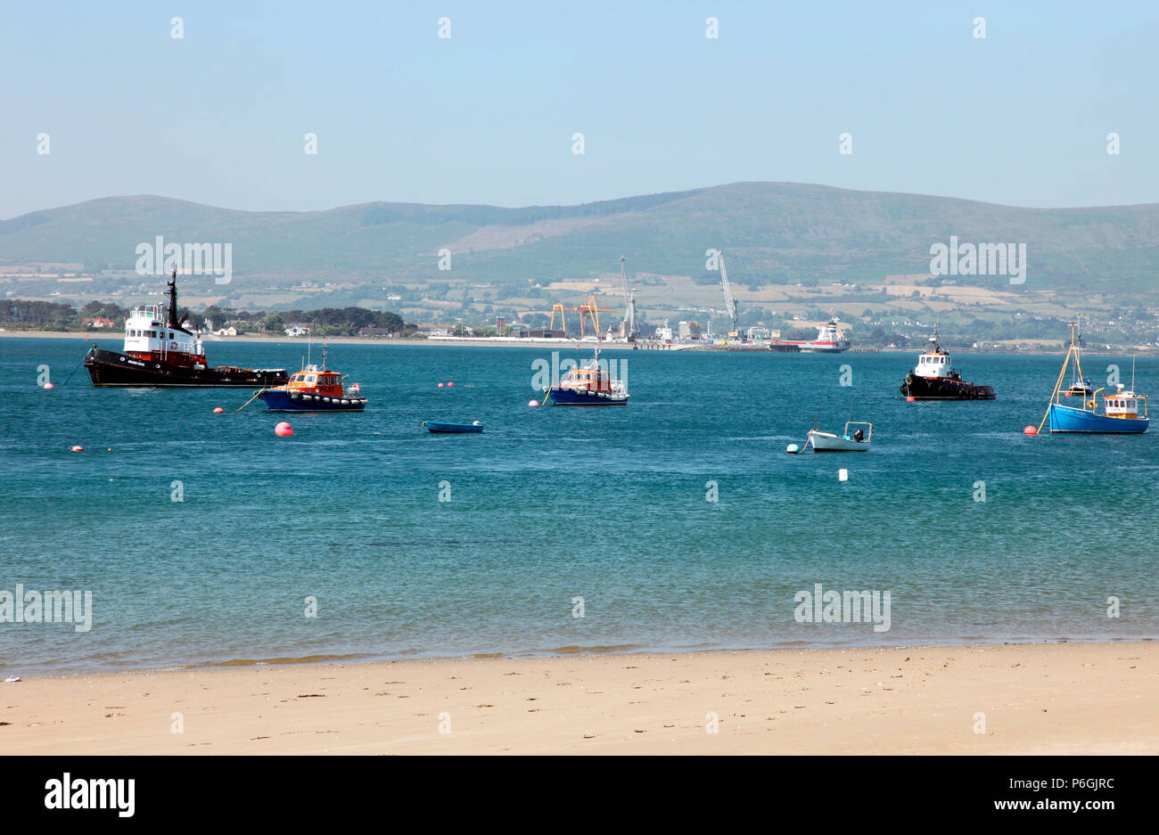 Carlingford Lough, Greenore von Greencastle Strand Stockfoto