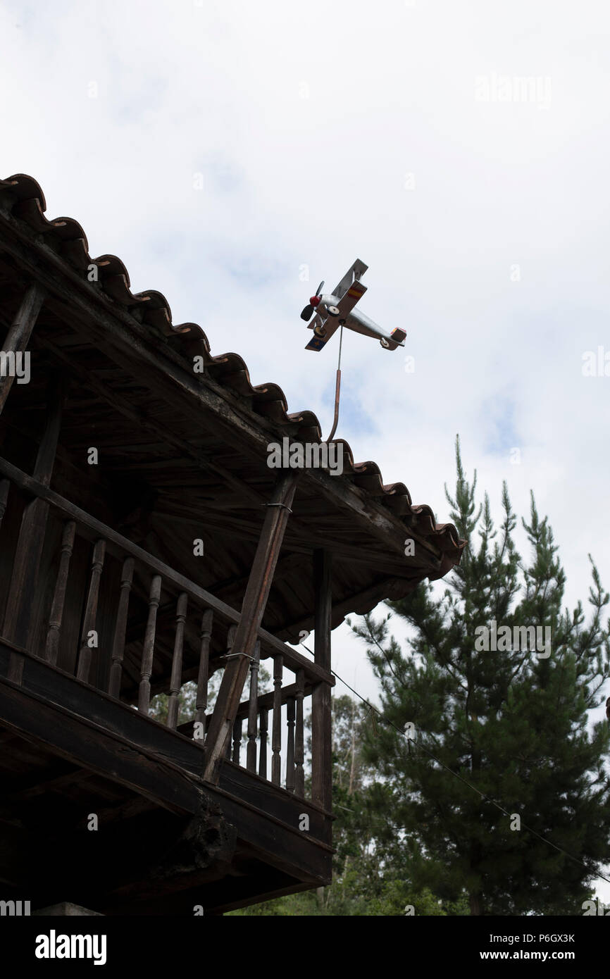 Nahaufnahme von einem Spielzeugflugzeug Stockfoto