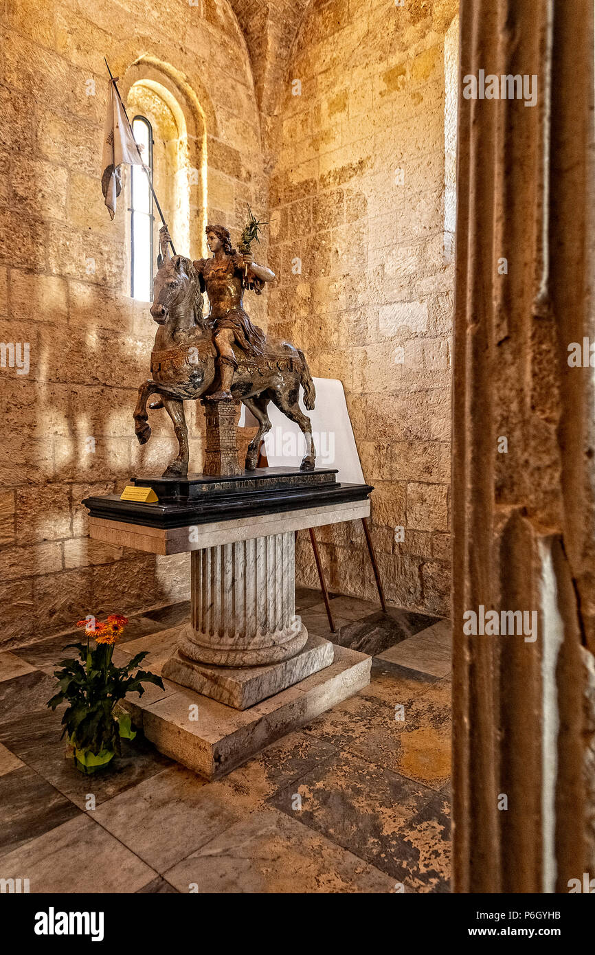 Italien Sardinien Porto Torres - Basilika di San Gavino, San Proto und San Gianuario-San Gavino, der auf dem Pferd Stockfoto